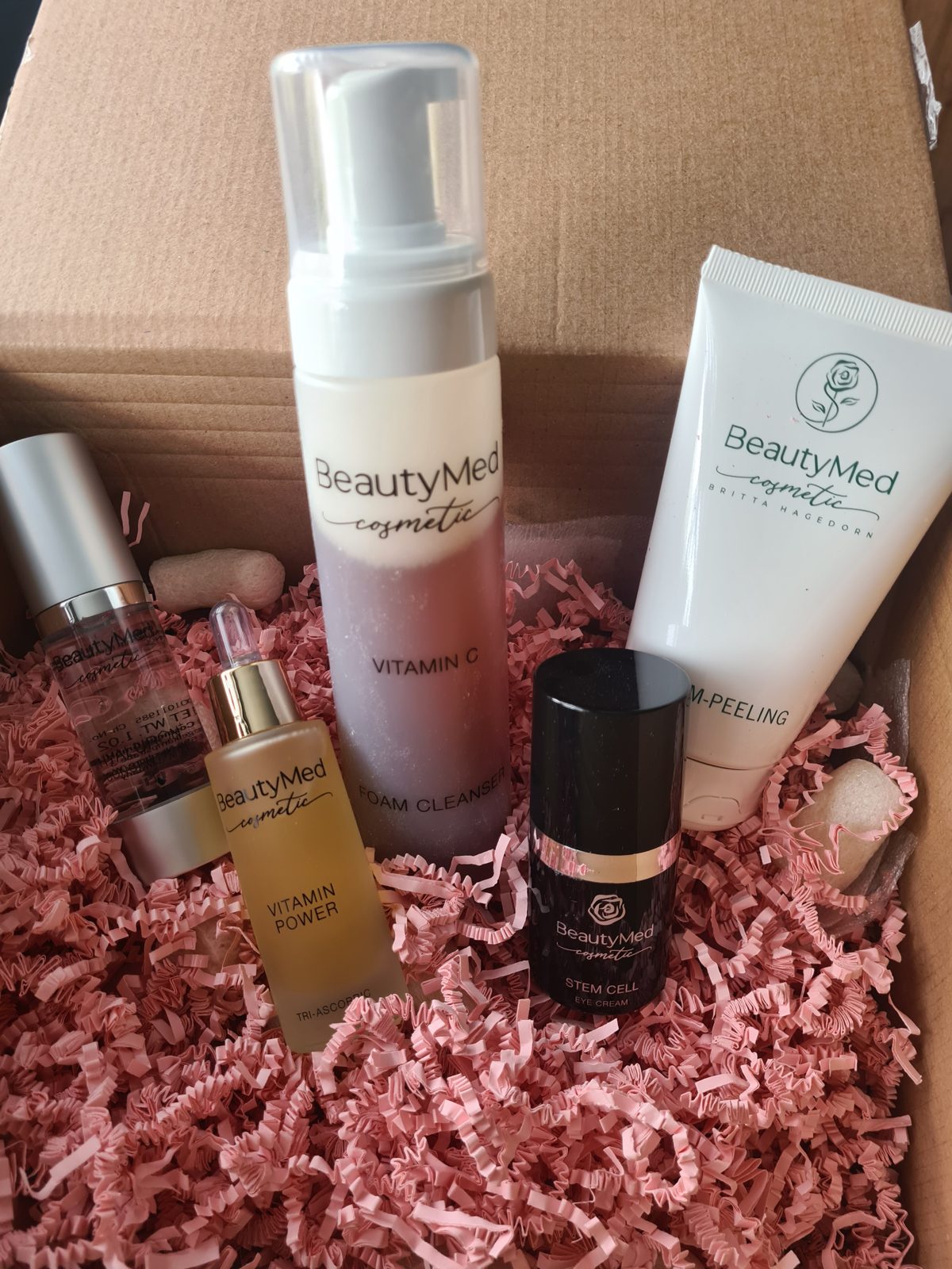 Pflegeprodukte f&uuml;r Gesichtsbehandlungen in der Sabine Beauty Lounge Kaufbeuren